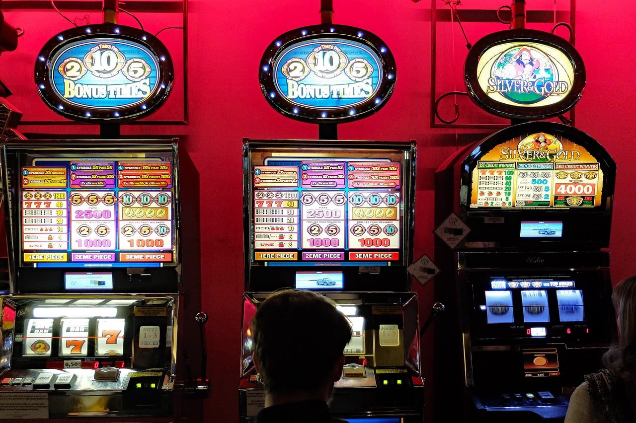 Trải nghiệm dealer trực tiếp và bàn chơi đa dạng tại Live Casino 39bet